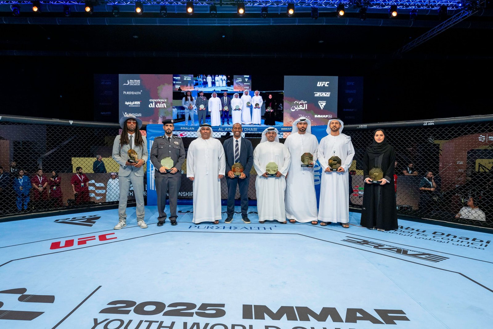 ختام مميز للنسخة السادسة من بطولة العالم للفنون القتالية المختلطة بالعين