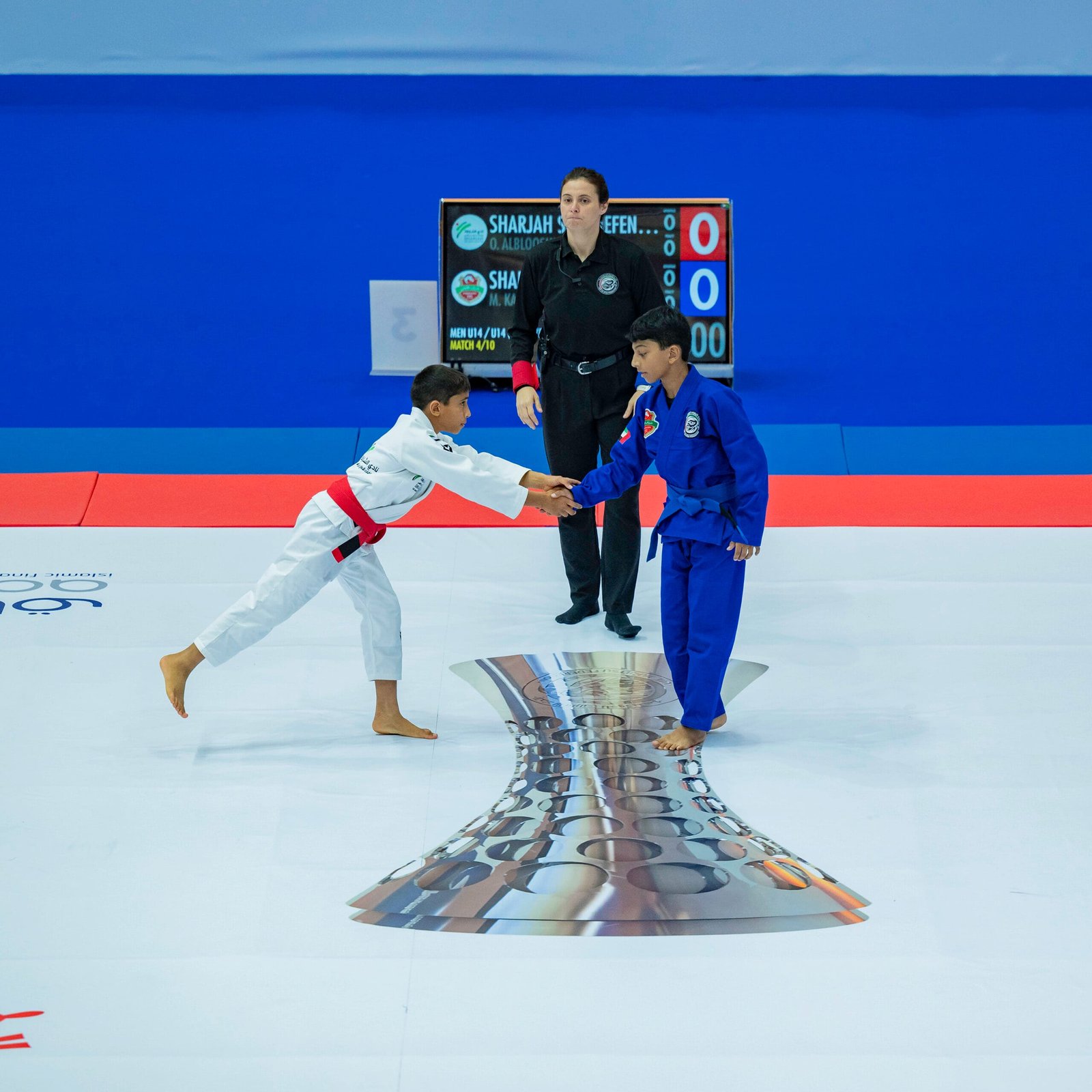 The Vice President's Jiu-Jitsu Cup kicks off in Dubai amid an unforgettable atmosphere.