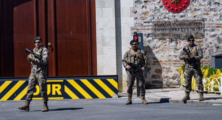 تركيا.. اعتقالات ضمن تحقيق بشأن "تجسس عسكري"