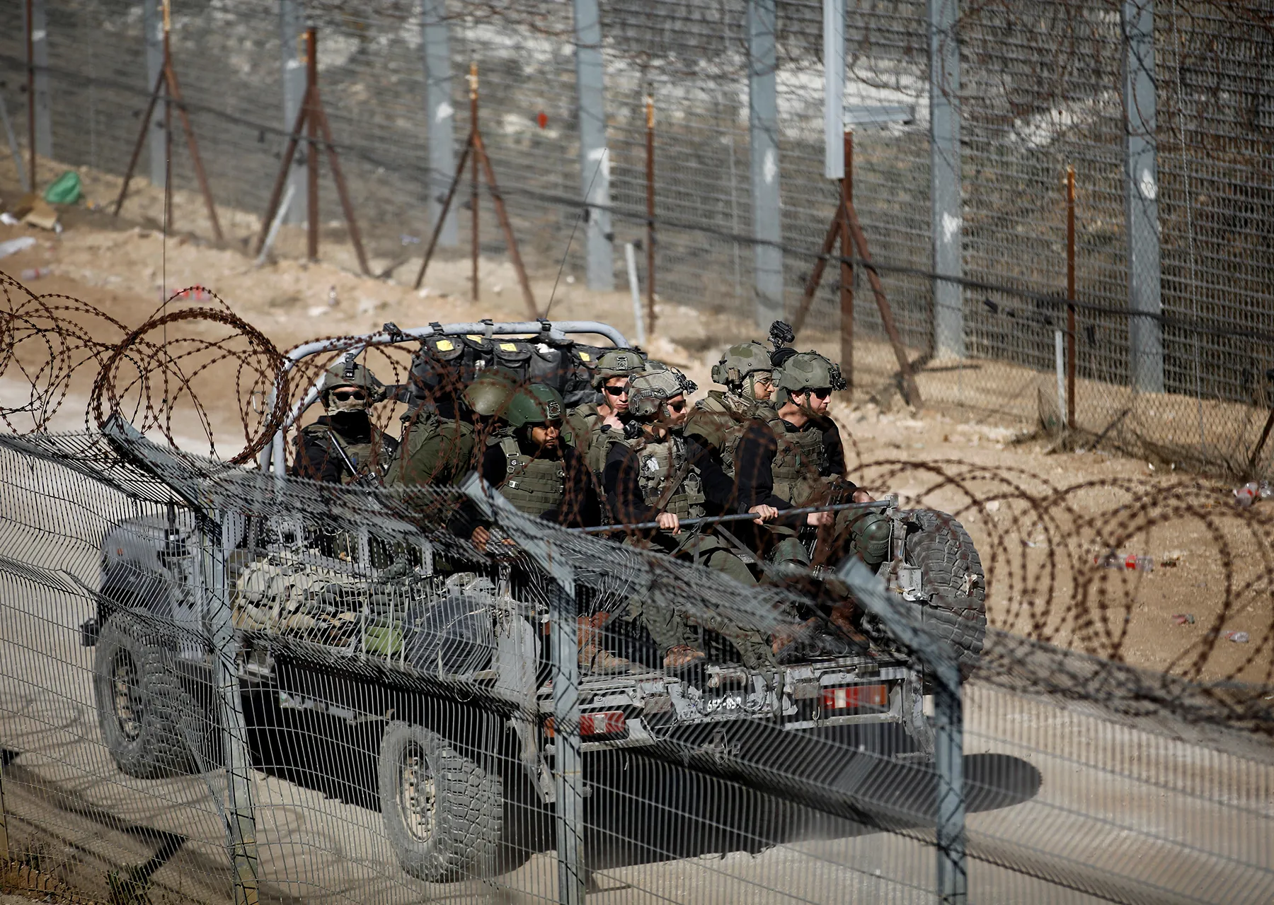 Israeli cars penetrate the Kenitra countryside.. And search sites 