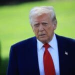 ترامب لن يناقش مسألة "تقسيم الأراضي" مع بوتين