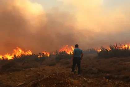 حرائق سوريا تهدأ في اللاذقية.. وتستعر بريف حماة