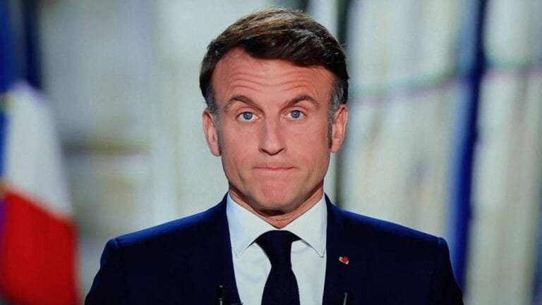 Macron proposes a neutral city to host Putin and Zelensky. Without specifying the appointment