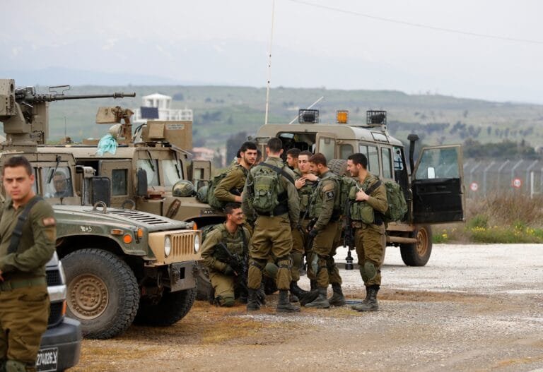 15 Israeli military vehicles penetrate the Syrian Quneitra countryside