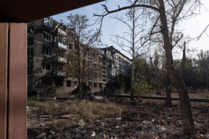 القوات الروسية تتقدم في دونيتسك