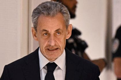 French judiciary convicts Sarkozy of "criminal conspiracy". And he exonerates him from another