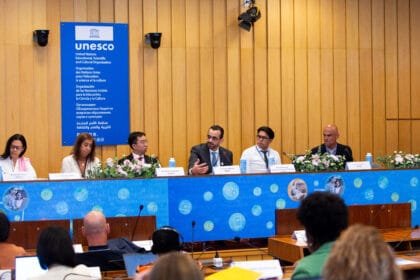 "مبادرات محمد بن راشد آل مكتوم العالمية" تستعرض برامجها لنشر المعرفة في العصر الرقمي خلال مؤتمر اليونسكو بباريس