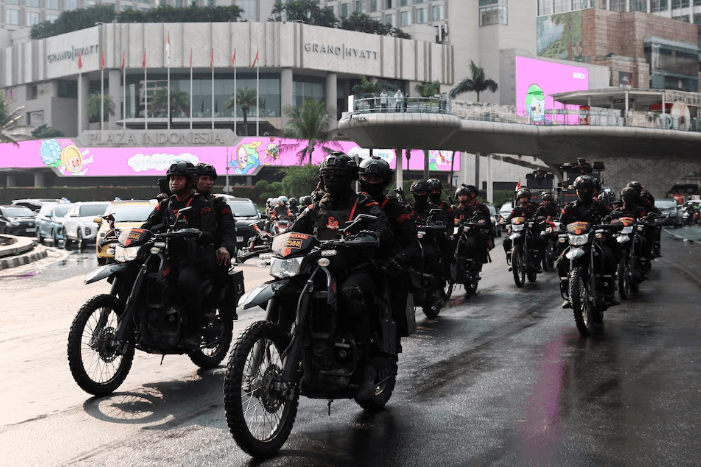 Defying fears of repression.. Indonesian students gather for protests 