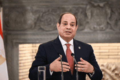 السيسي: نقف في مواجهة التحديات بإجراءات مدروسة 