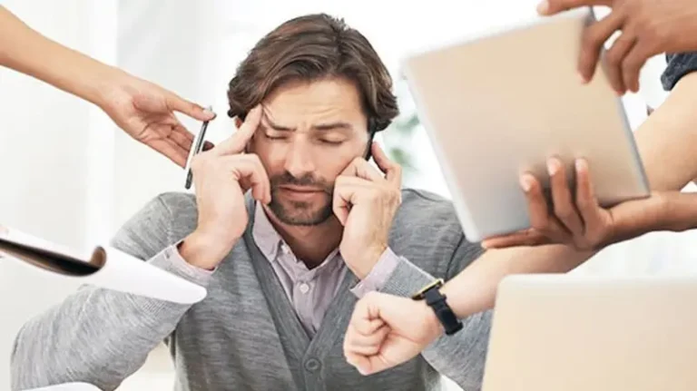 تخفض التوتر والكوليسترول.. 5 مشروبات تناولها قبل النوم