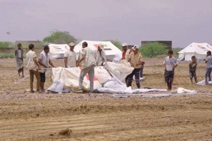 الإمارات تقدم مساعدات إنسانية للمتضررين من السيول في الساحل الغربي لليمن 