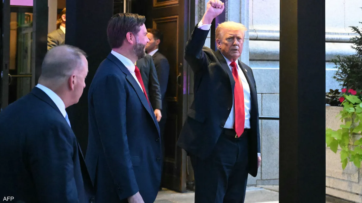 "Hitler of our time." A wave of anger against Trump in a restaurant in Washington