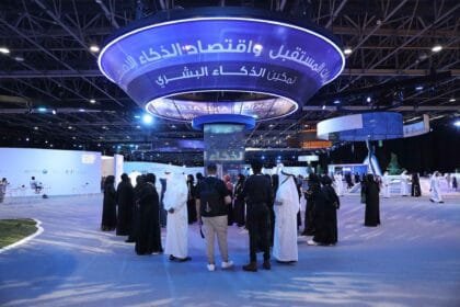 "مشروع المعرفة".. منصة رائدة لترسيخ اقتصاد المعرفة وتعزيز مكانة الإمارات كمركز عالمي للتنمية والابتكار