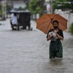 الصين ترفع حالة الطوارئ القصوى مع اقتراب إعصار "ماتمو".. إجلاء 150 ألف مواطن وتحذيرات من فيضانات مدمّرة