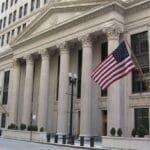 الفيدرالي الأمريكي يواصل سياسة التيسير النقدي خفض سعر الفائدة