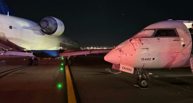 Watch.. A "strange" accident between two planes at an American airport