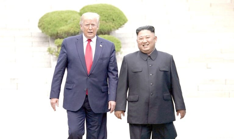 وزير كوري جنوبي يتوقع لقاء جديد بين ترامب وكيم جونغ أون