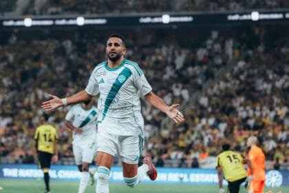 رياض محرز لاعب الأهلي السعودي