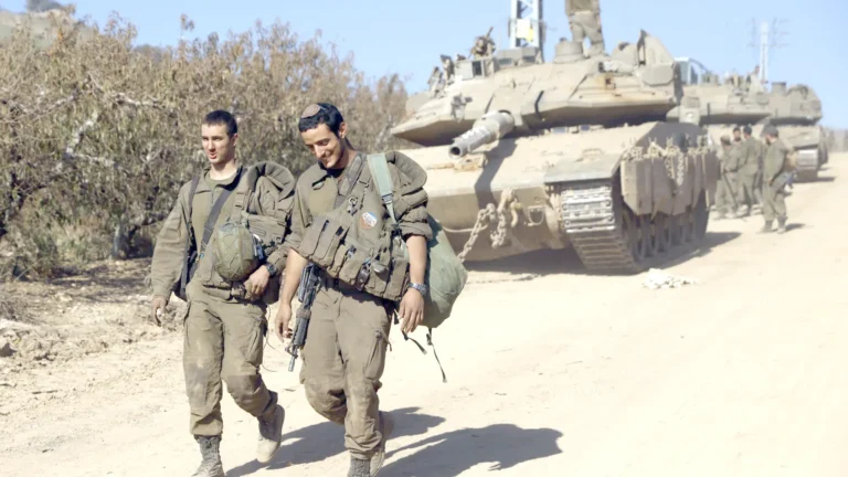 الجيش الإسرائيلي يواصل تعزيز مواقعه في جنوب لبنان