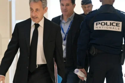 ساركوزي يمثل أمام القضاة