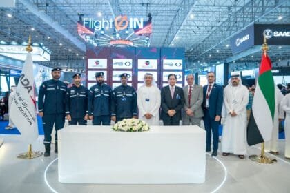 هيئة أبوظبي للدفاع المدني وماكسِمس للطيران توقعان مذكرة تعاون