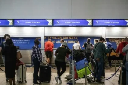 South Africa: Four men were stopped at Johannesburg airport on suspicion of traveling to fight within the ranks of the Russian army.