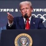 ترامب يعلق برنامج الهجرة الأمريكي بعد حادث براون