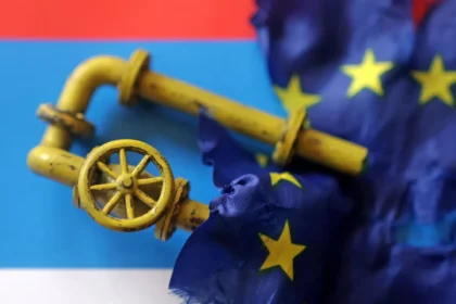 أوروبا تخالف العقوبات: الغاز الروسي يعود في الخفاء مع بداية الشتاء