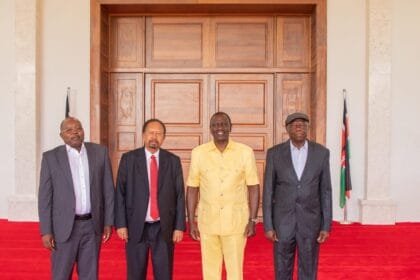 حمدوك والنور يضعان خارطة طريق لإنهاء الحرب واستئصال نفوذ الإسلاميين