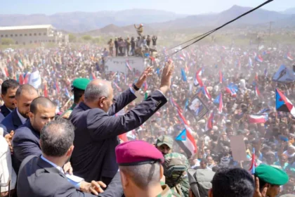 خاص| زلزال شعبي في سيئون.. آلاف الحضارم يطالبون الزبيدي بإعلان دولة الجنوب فورا
