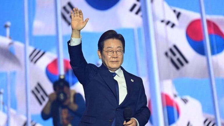 South Korean president calls for restoring contacts with Pyongyang as a starting point for "peaceful coexistence"