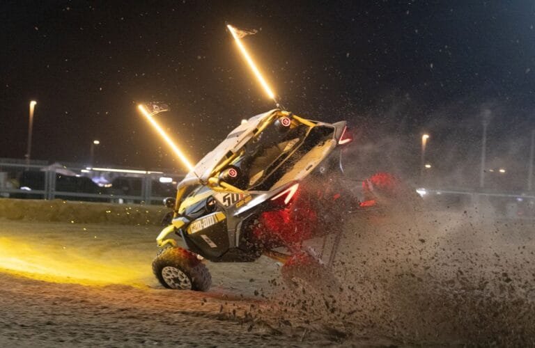 في مهرجان ليوا الدولي.. نخبة السائقين يشاركون الأحد في منافسات الدراجات "يو تي في"