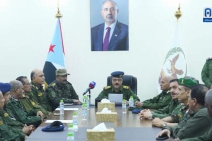 Interior Ministry officers in Aden announce their support for the Southern Transitional Council's actions