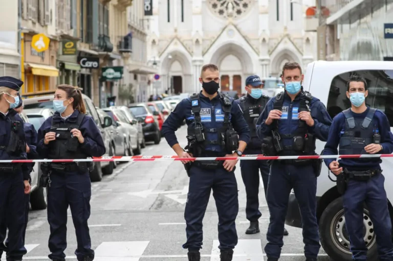 Corsica: Gunman killed by French police in Ajaccio