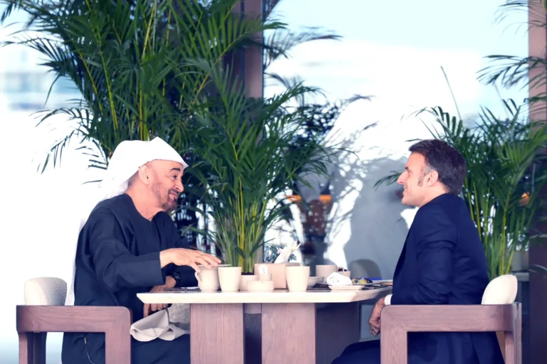 ماكرون يوجه رسالة شكر للشيخ محمد بن زايد