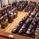 التشيك تقرر وقف تمويل ذخائر أوكرانيا وتتجه نحو خيار "السلام عبر التفاوض"