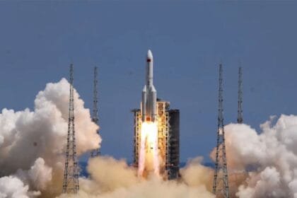 Japan is preparing to launch its first "mobile satellite communications station" to support disaster relief efforts in Africa.