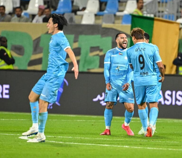 دبا يقتنص فوزًا ثمينًا من خورفكان في الدوري الإماراتي