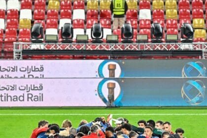 الجزيرة يصطدم بالأهلي.. مواعيد مباريات اليوم والقنوات الناقلة