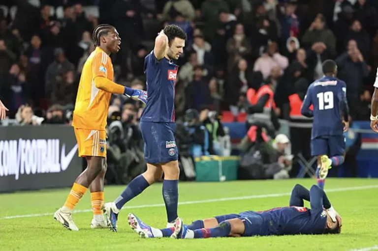 مفاجأة مدوية في كأس فرنسا.. باريس سان جيرمان يخرج من دور الـ32