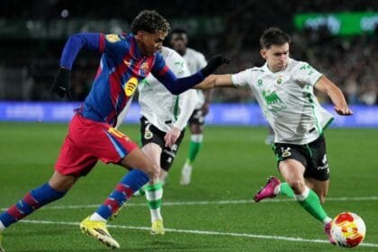برشلونة يهزم راسينج سانتاندير ويتأهل إلى ربع نهائي كأس ملك إسبانيا