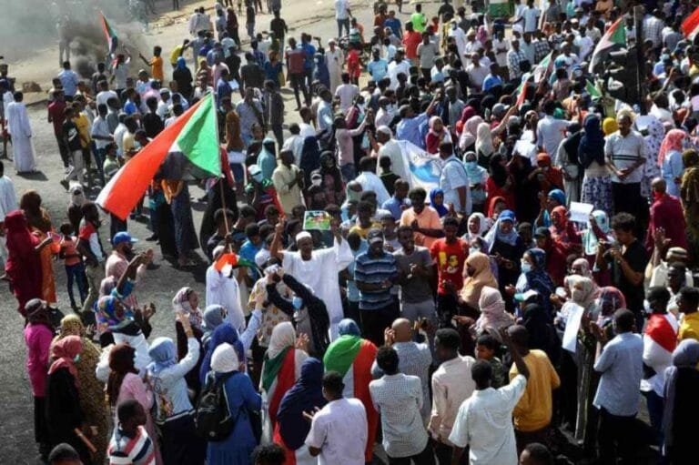 دراسة أمريكية تحذر: الإخوان المسلمين أكبر عقبة أمام السلام في السودان