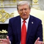 ترامب يلوّح بدعم أمريكي مباشر للإيرانيين ويهاجم سياسات طهران