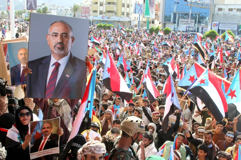 Al-Zubaidi: The million-strong demonstration in the south is a decisive message affirming popular legitimacy and adherence to the constitutional declaration