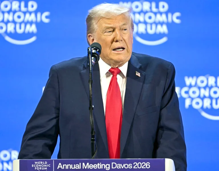 ترامب: نريد مقابل ما قدمناه لأوروبا الحصول على جرينلاند