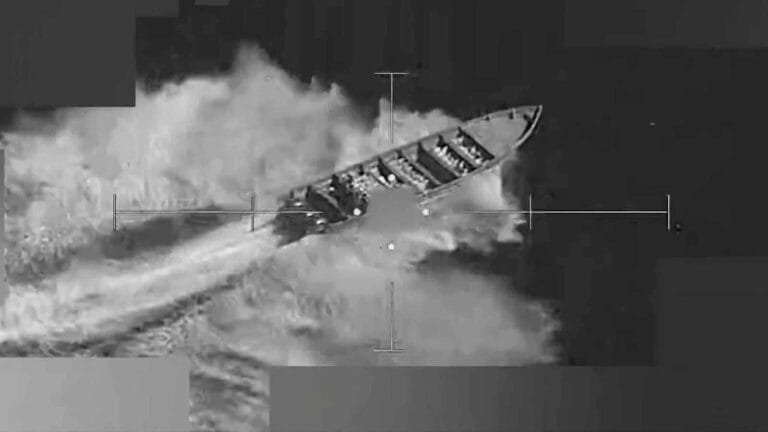 خفر السواحل الأمريكي يحاول اعتراض ناقلة نفط روسية شمال المحيط الأطلسي