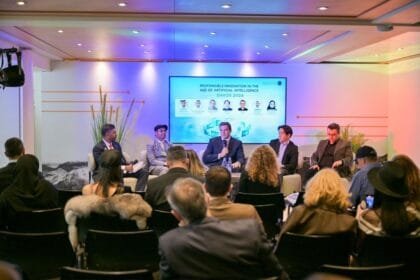 دافوس.. "تريندز" يناقش الابتكار المسؤول في عصر الذكاء الاصطناعي