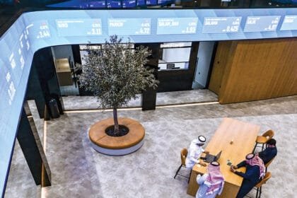 خلال عام.. 169.4 مليار درهم ضخها الأجانب والمؤسسات في أسهم «سوق دبي المالي»