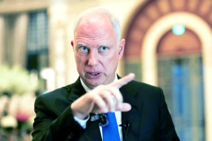 Kirill Dmitriev, Putin's envoy, heads to Miami for talks with a US delegation