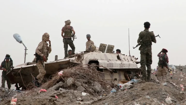 مصر تُحذر من تداعيات التصعيد في اليمن وتُكثف اتصالاتها لتحقيق تسوية سياسية شاملة